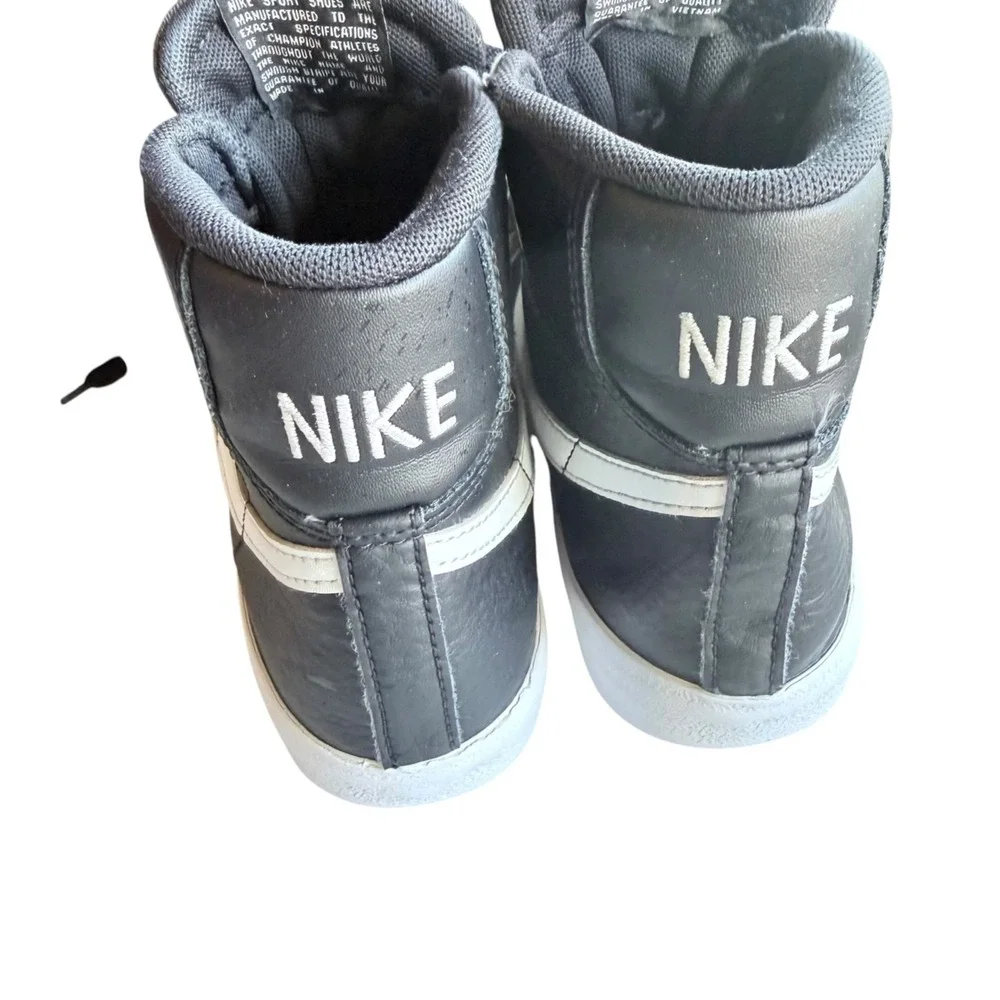KIDS BLACK NIKE BLAZERS SIZE 4.5 Boys/Girls Fast Shipping